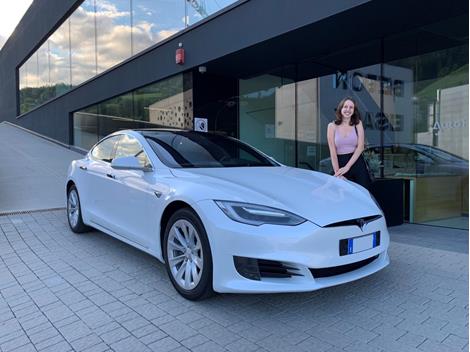 tesla-model-s-gf563nv-mayrhofer-julia